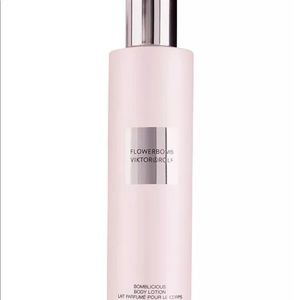 New Flowerbomb Bomblicious body lotion